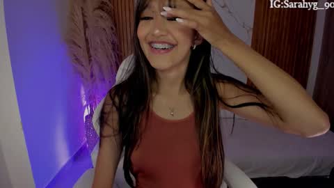 S A R A online show from March 20, 1:43 am