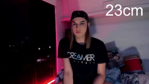 Snapshot of sara_hunter1 chatting on October 18, 1:21 am sara_hunter1 online show from October 18, 1:21 am
