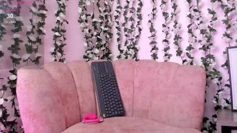 Sara  online show from November 4, 3:24 pm