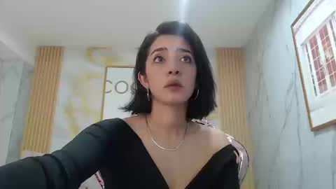 Sara  online show from September 25, 1:51 pm