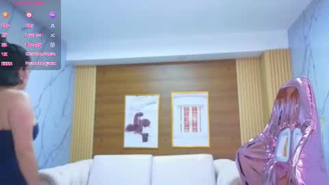 Sara  online show from June 23, 2:01 pm