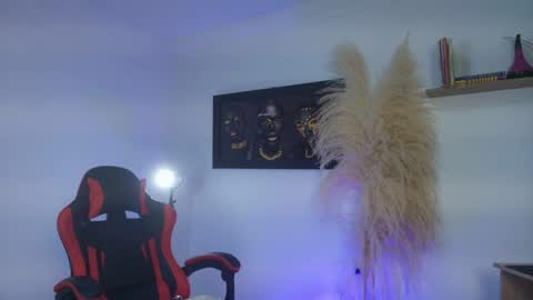 Sarax lux online show from April 16, 11:10 am