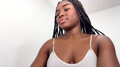 Sara online show from February 24, 4:54 pm