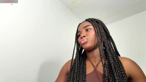 Sara online show from March 3, 6:26 pm