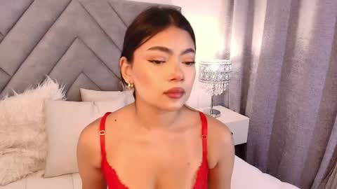 sara_owens7 online show from May 22, 2:40 am