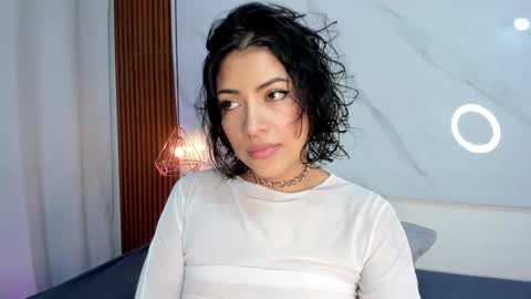 Snapshot of sara_zc chatting on October 2, 12:59 pm sara_zc online show from October 2, 12:59 pm