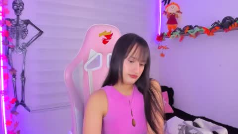 Sarah Ramirez online show from November 1, 3:18 am