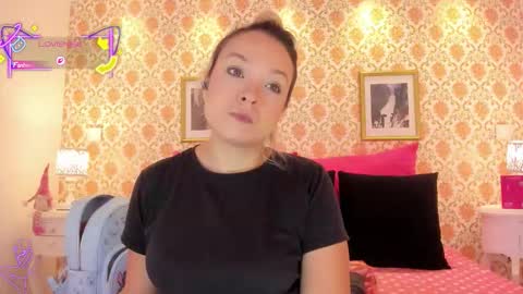 SaraAvila  online show from November 26, 8:16 pm