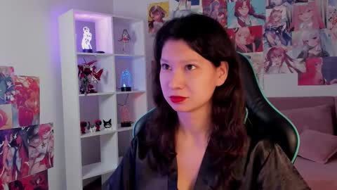 SaraDenars online show from November 19, 5:40 am