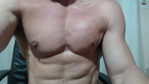 saradorj92 online show from April 1, 2:12 am