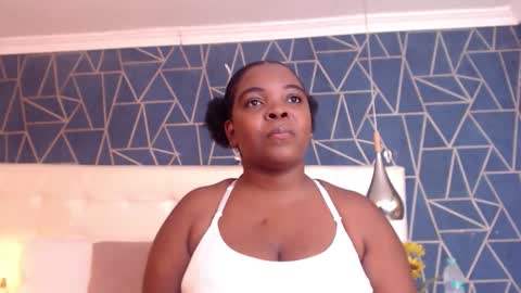 Snapshot of saradunss chatting on October 11, 2:43 pm saradunss online show from October 11, 2:43 pm
