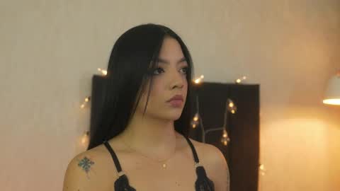       online show from April 10, 9:08 pm