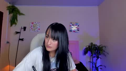 Sarah Ramirez online show from February 13, 2:52 pm