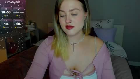 Snapshot of sarah_soul chatting on October 3, 1:15 am Sarah online show from October 3, 1:15 am