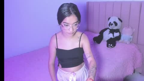 Sarah online show from October 27, 6:30 pm