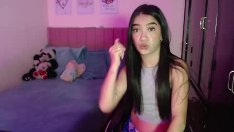 Sarah online show from February 28, 5:04 pm