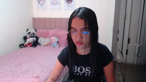 Sarah online show from December 30, 4:18 pm