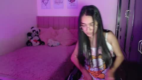 Sarah online show from February 4, 9:41 pm