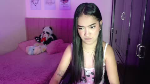 Sarah online show from February 12, 5:37 pm