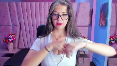 Sarah online show from January 28, 6:28 pm