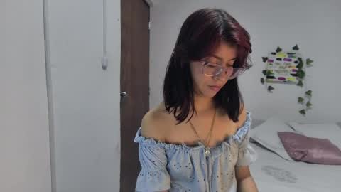 Sarah  online show from May 14, 8:29 pm
