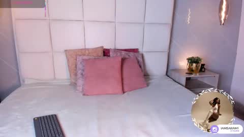 Snapshot of saramonroe1 chatting on September 24, 3:19 pm Sara online show from September 24, 3:19 pm
