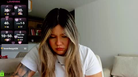 Sara  sarasmithfun by instagram online show from February 26, 9:20 pm