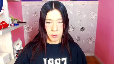 Snapshot of sarasofia44 chatting on February 6, 2:33 am Sara Sofia online show from February 6, 2:33 am