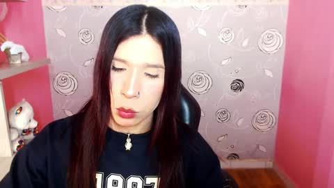 Snapshot of sarasofia44 chatting on January 25, 4:23 am Sara Sofia online show from January 25, 4:23 am