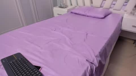 Sara  online show from February 1, 10:13 pm