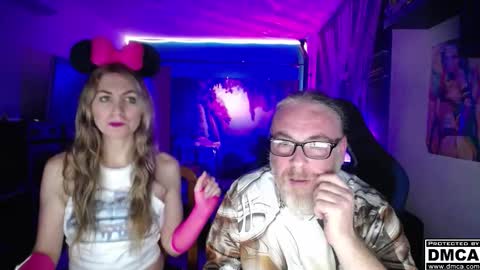 Giselle and Jay online show from November 18, 6:55 pm