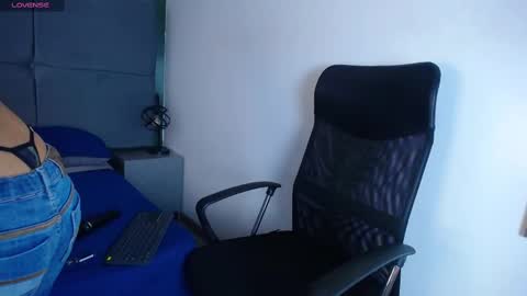 Sasha Brattz online show from March 11, 12:06 pm