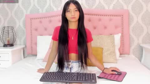 sasha smith8 online show from February 24, 9:40 pm