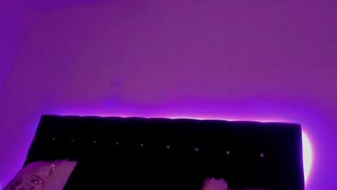   Sasha   online show from December 17, 7:07 am