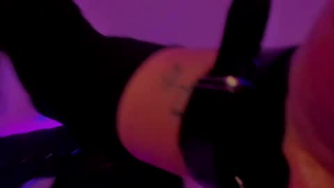   Sasha   online show from February 4, 5:31 am