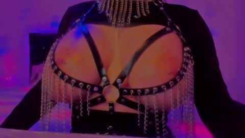   Sasha   online show from February 2, 5:42 am