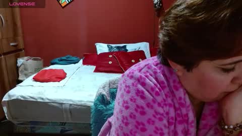 S A S H A R O S E online show from November 26, 7:32 pm