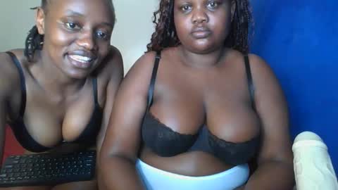 sassie_bee online show from September 28, 6:17 pm