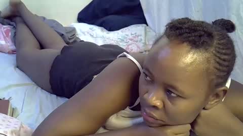 sassy_bella online show from October 9, 6:41 am