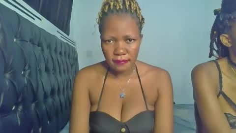 Snapshot of sassy_queen9 chatting on October 27, 5:46 pm sassy_queen9 online show from October 27, 5:46 pm