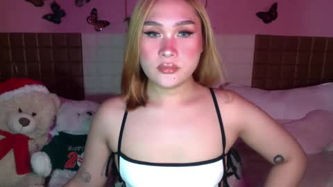Sarah Drews   British-canadian online show from December 31, 1:47 am