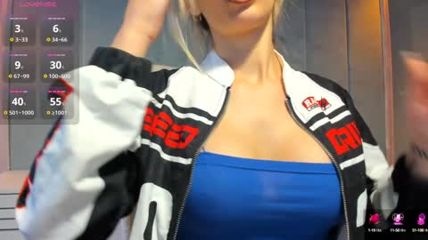 Snapshot of sassyt33n chatting on September 14, 8:16 am sassyt33n online show from September 14, 8:16 am