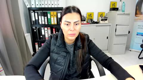 sassytiff online show from October 13, 10:50 am