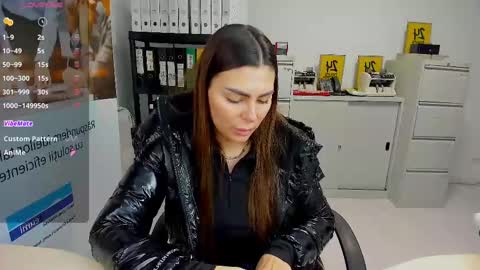 sassytiff online show from March 3, 1:23 pm