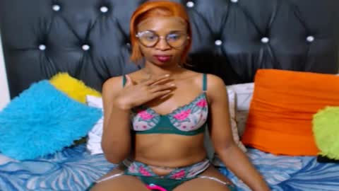 sasyylissaa online show from April 9, 4:49 am