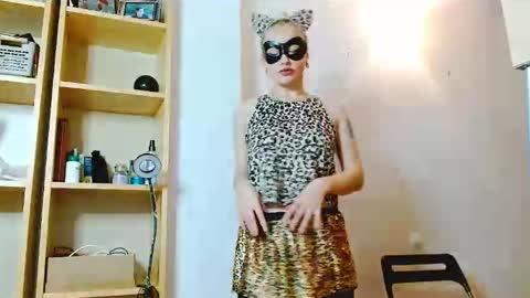 Satinqueen90 online show from October 15, 6:49 am