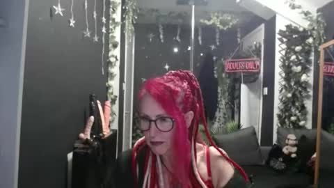 SaucySky online show from April 12, 9:19 pm