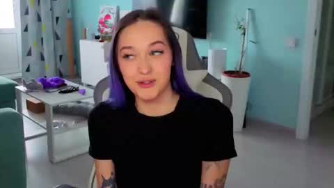 Ariel online show from March 6, 5:06 am