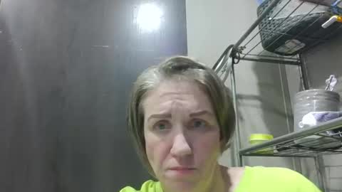 Savage Slut69 online show from May 8, 1:44 am