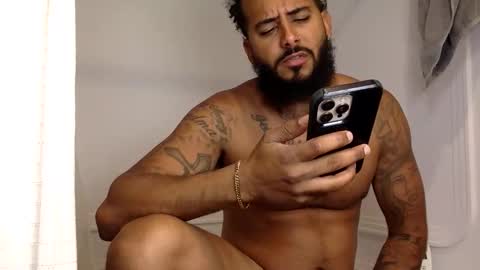 savagebullxxx online show from June 8, 11:38 pm